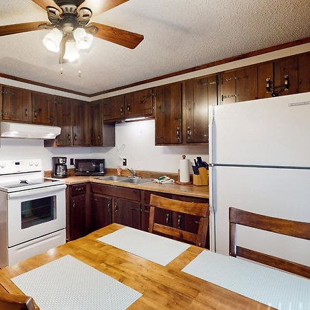2 Bed 2 Bath Vacation Home In Whittier II Exterior photo
