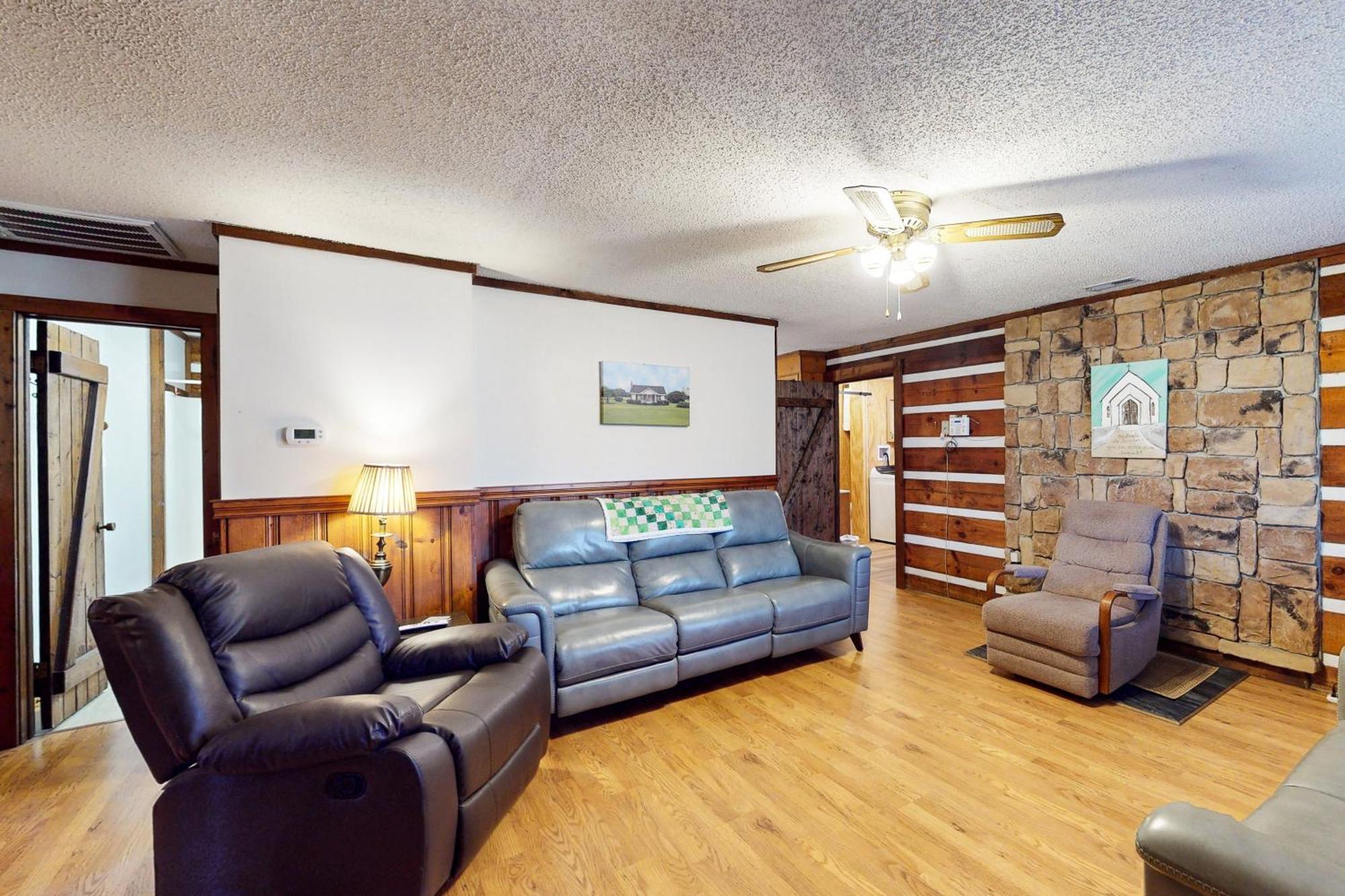 2 Bed 2 Bath Vacation Home In Whittier II Exterior photo