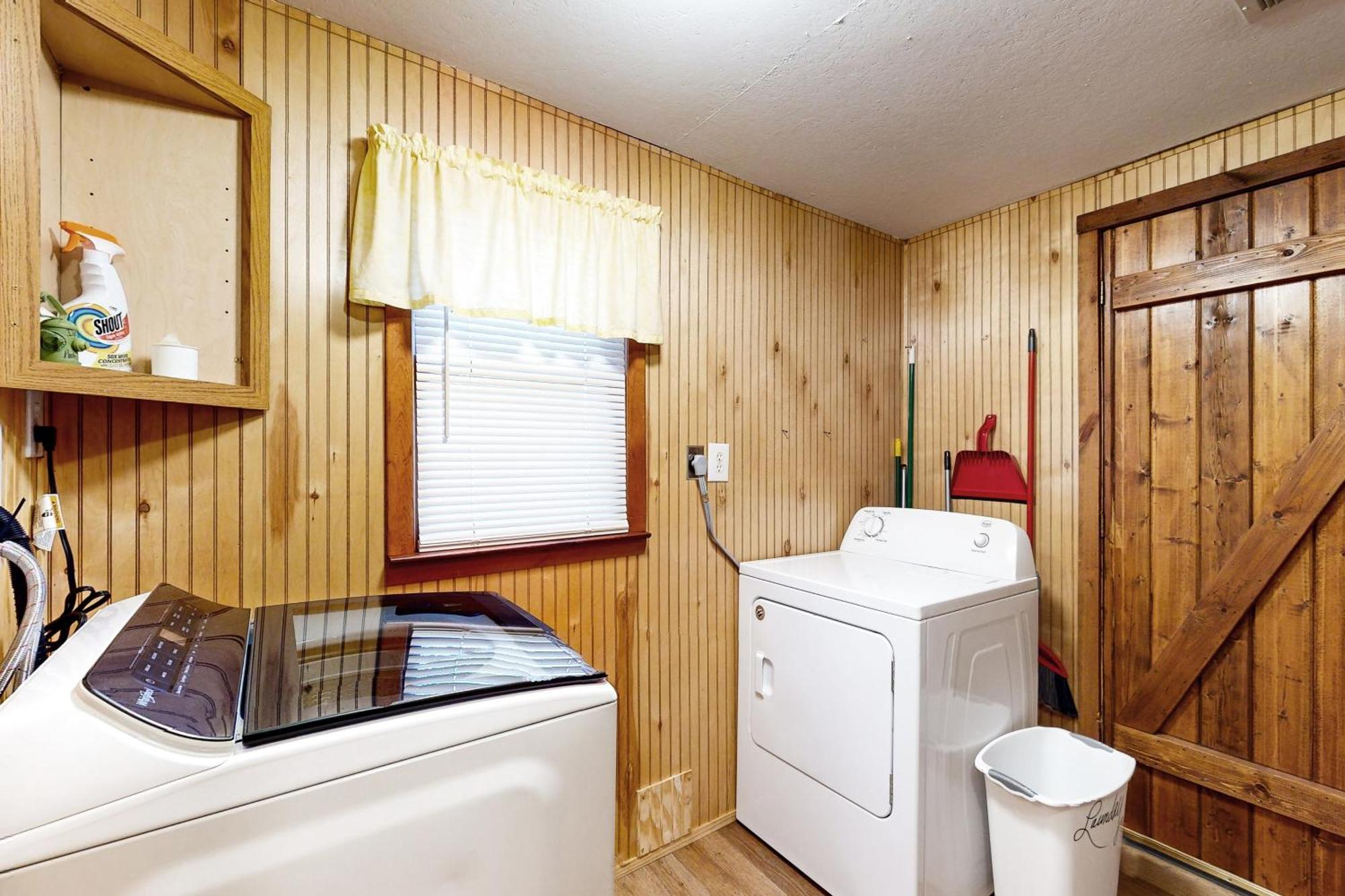 2 Bed 2 Bath Vacation Home In Whittier II Exterior photo