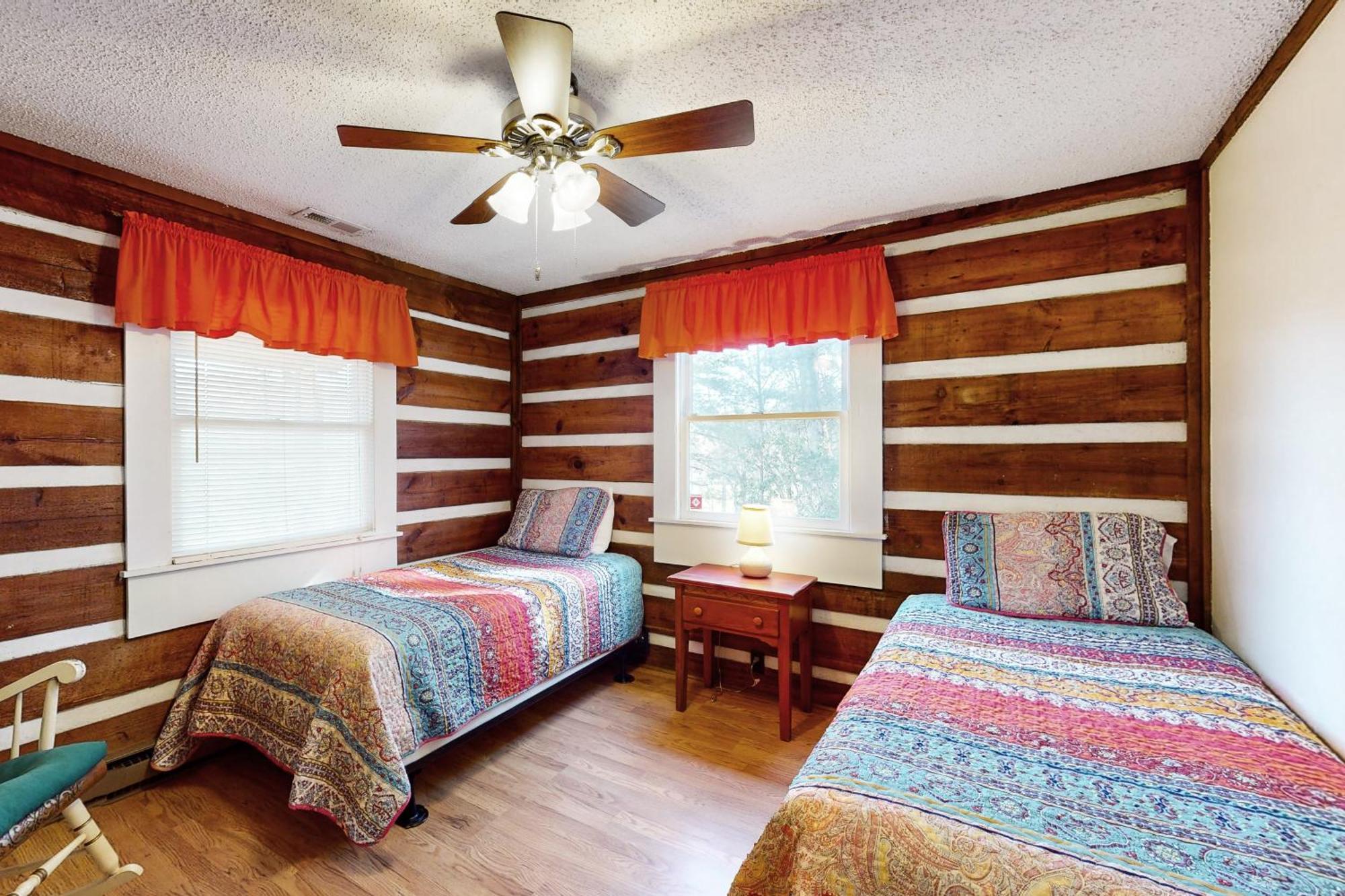 2 Bed 2 Bath Vacation Home In Whittier II Exterior photo
